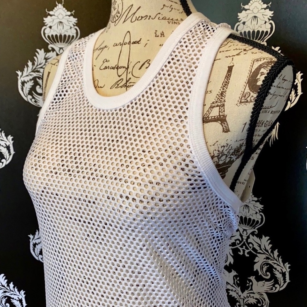 🍀 NWT! Cute White Mesh Tank! - Picture 4 of 5